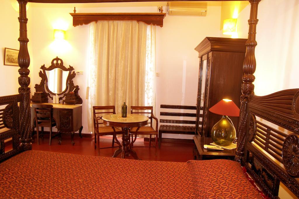 פאנג'י Welcomheritage Panjim Pousada מראה חיצוני תמונה